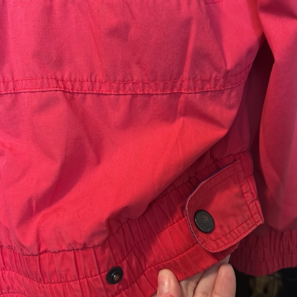 VINTAGE 80s Van Heusen Red Windbreaker Jacket with Striped Lining - Picture 12 of 12